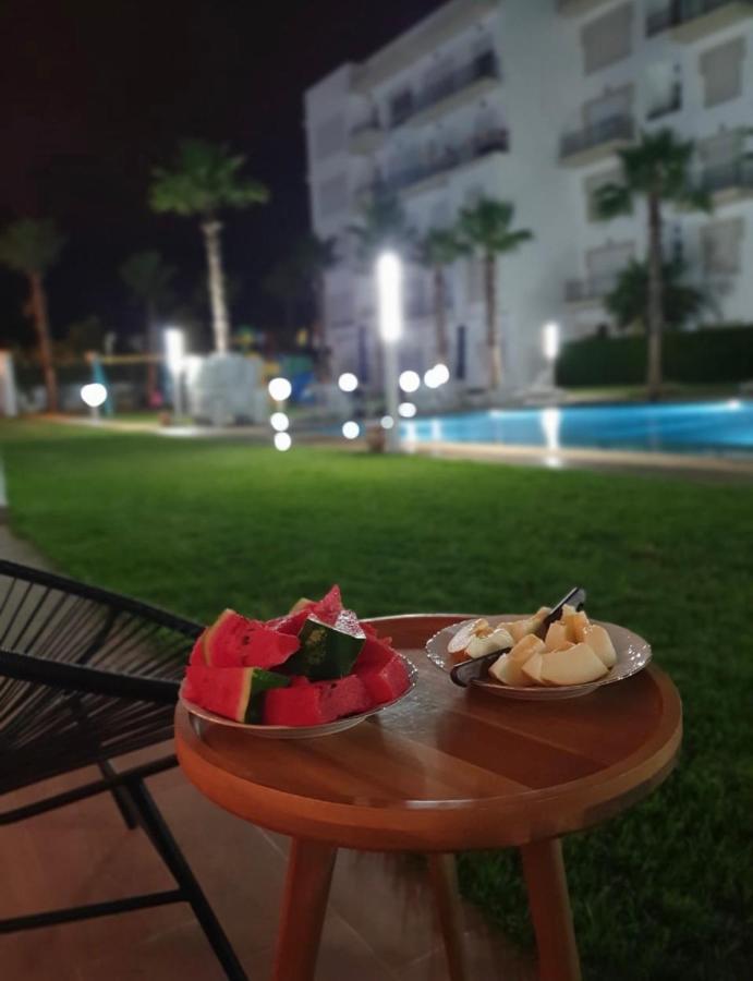 Ferienwohnung Apparemment De Luxe Vue Piscine Bouznika Exterior foto